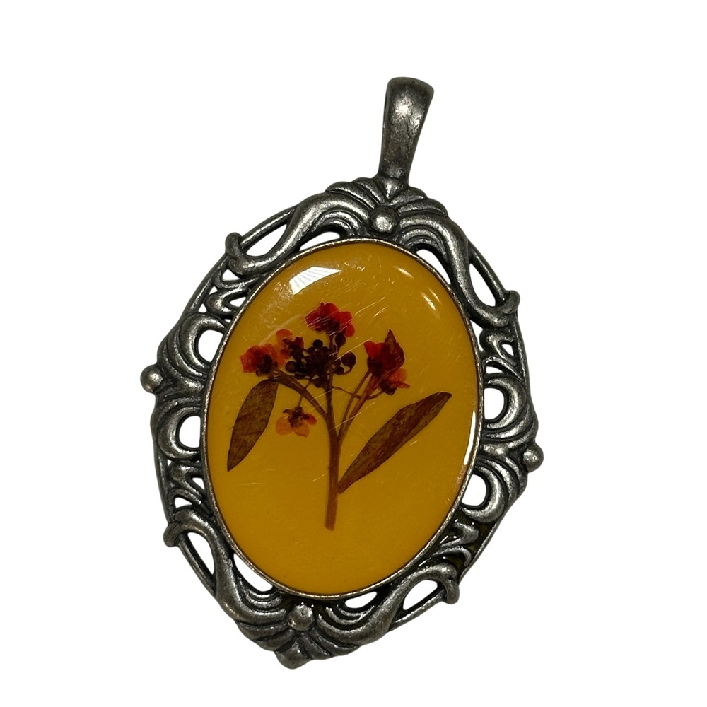Vintage Style Pressed Dried Flower Resin Oval Pendant Antiqued Silver Tone Frame